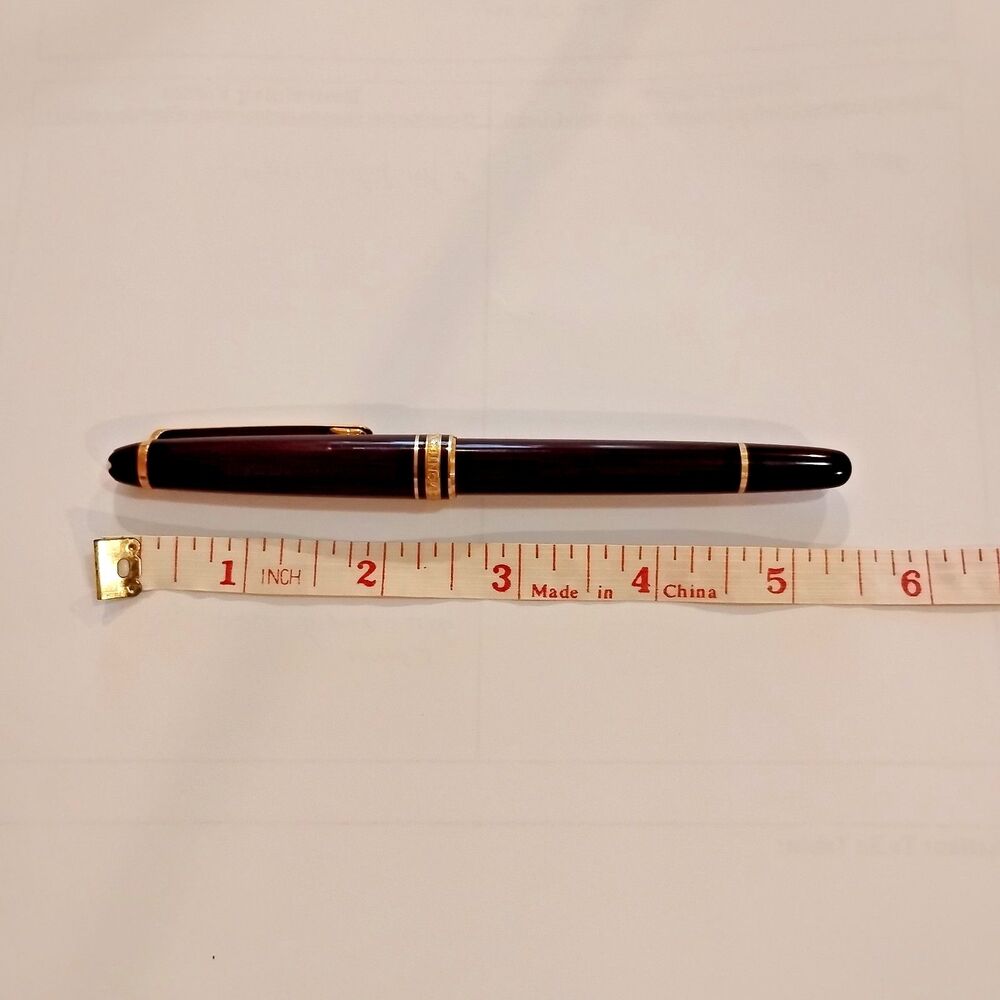 Montblanc Meisterstuck Gold Burgundy Plated Pen with Cap Rollerball Collectible - Picture 9 of 16